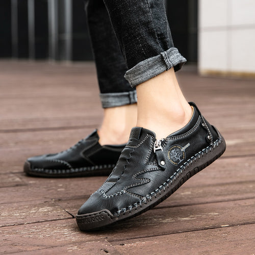 Load image into Gallery viewer, Breathable Men&#39;s Shoes Outdoor Loafers Flat Moccasins Fashion Men&#39;s Driving Shoes Comfortable Genuine Leather Casual Shoes
