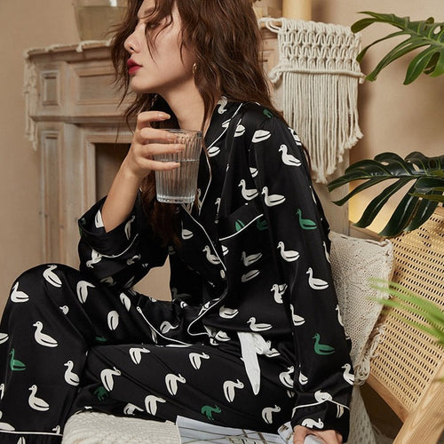 Load image into Gallery viewer, Women&#39;s Pajamas Set Luxury Style Hand-painted Duck Sleepwear Silk Like Casual Homewear Nightwear Pyjamas Femme
