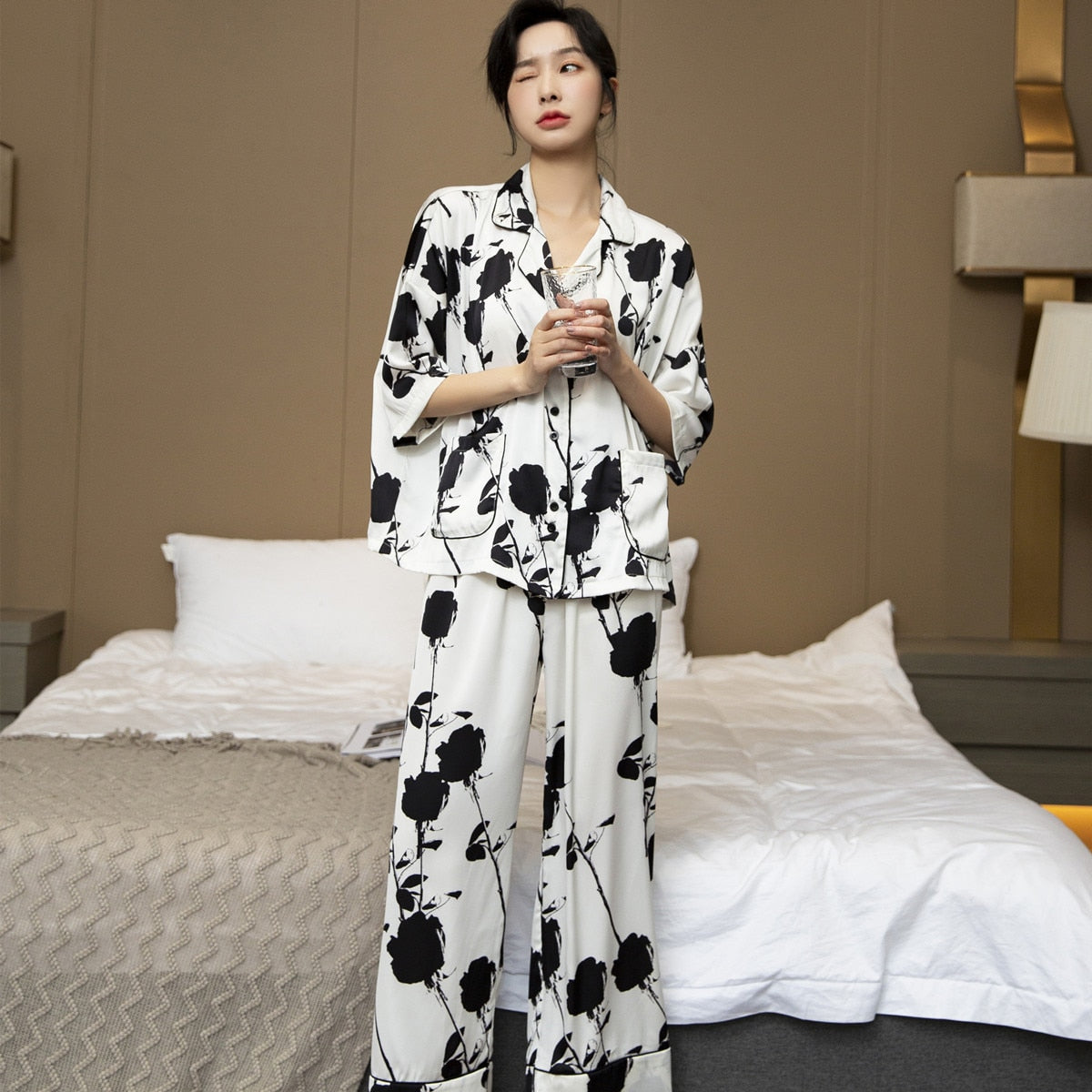 Women's Pajamas Set Loose Type V Neck Sleepwear Floral Print Silk Like Leisure Home Clothes Nightwear Pyjamas Femme