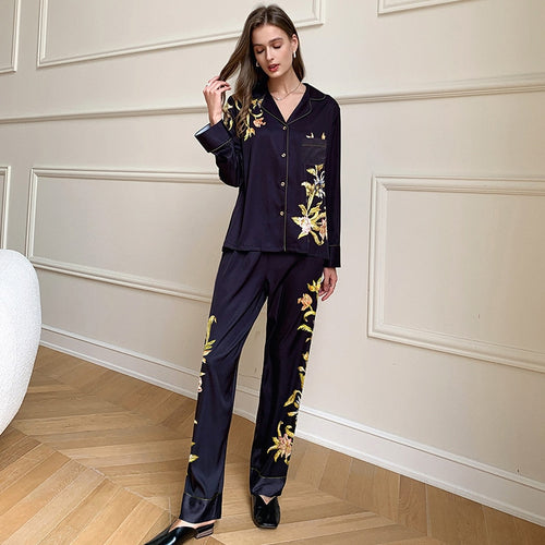 Load image into Gallery viewer, Women&#39;s Spring Summer Thin Silk Like Pajamas Luxury Lapel Long-sleeved Chinese Style Comfortable Cardigan Home Clothes
