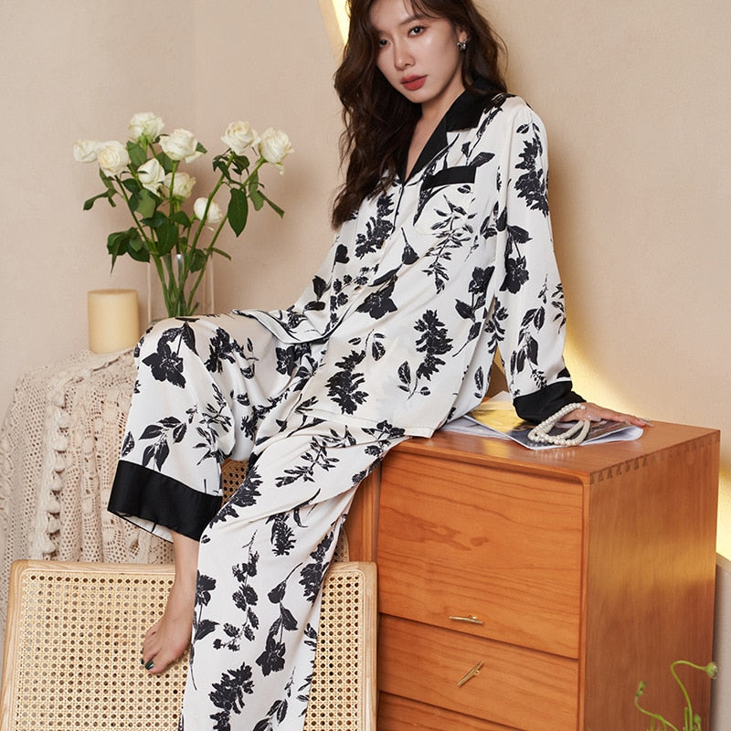 High Quality Women's Pajamas Set Black Floral Print Leisure Sleepwear Silk Like Long Homewear Nightwear Femme Petite