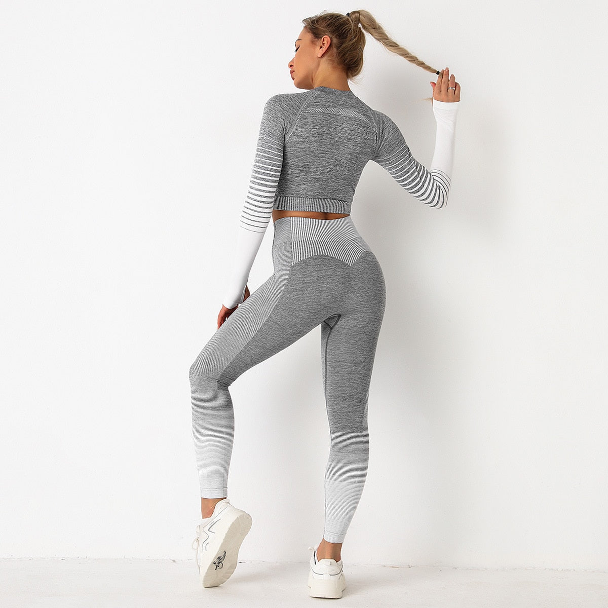 Striped Women's Yoga Sets Anti-Shrink Long-sleeved Sports Top Sexy Hip Lift Buttocks Tight Leggings Gradient Color Suits