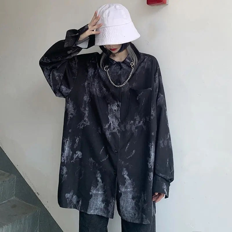 Oversize Tie Dye Women Shirts Dark Academic Long Sleeve Chain Bear Button Up Oversize Tops Gothic Streetwear Black Shirt