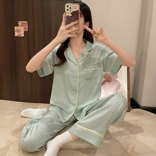 Load image into Gallery viewer, Lapel Neck Silk Like Pajamas Women&#39;s Summer Cool Silky Slim Thousand-bird Lattice Jacquard Short Sleeve Pants Home Suit
