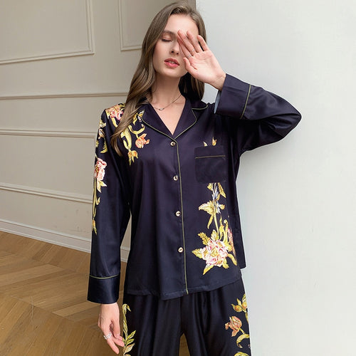 Load image into Gallery viewer, Women&#39;s Spring Summer Thin Silk Like Pajamas Luxury Lapel Long-sleeved Chinese Style Comfortable Cardigan Home Clothes
