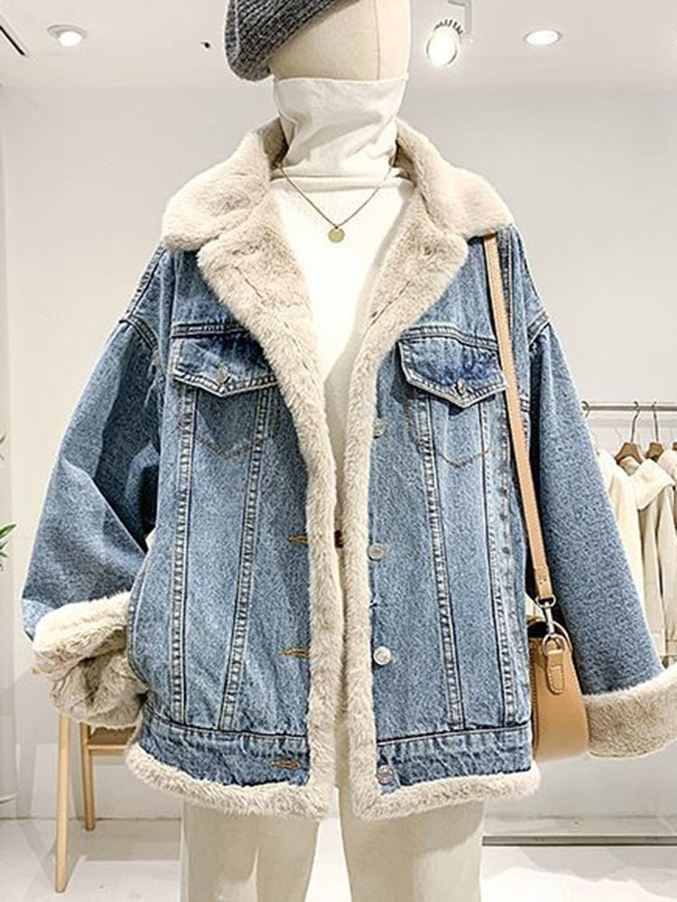 Winter Thicken Denim Jacket Women Loose Casual Warm Jeans Coats Street Wear Fur Collar Long Sleeves Female Clothes