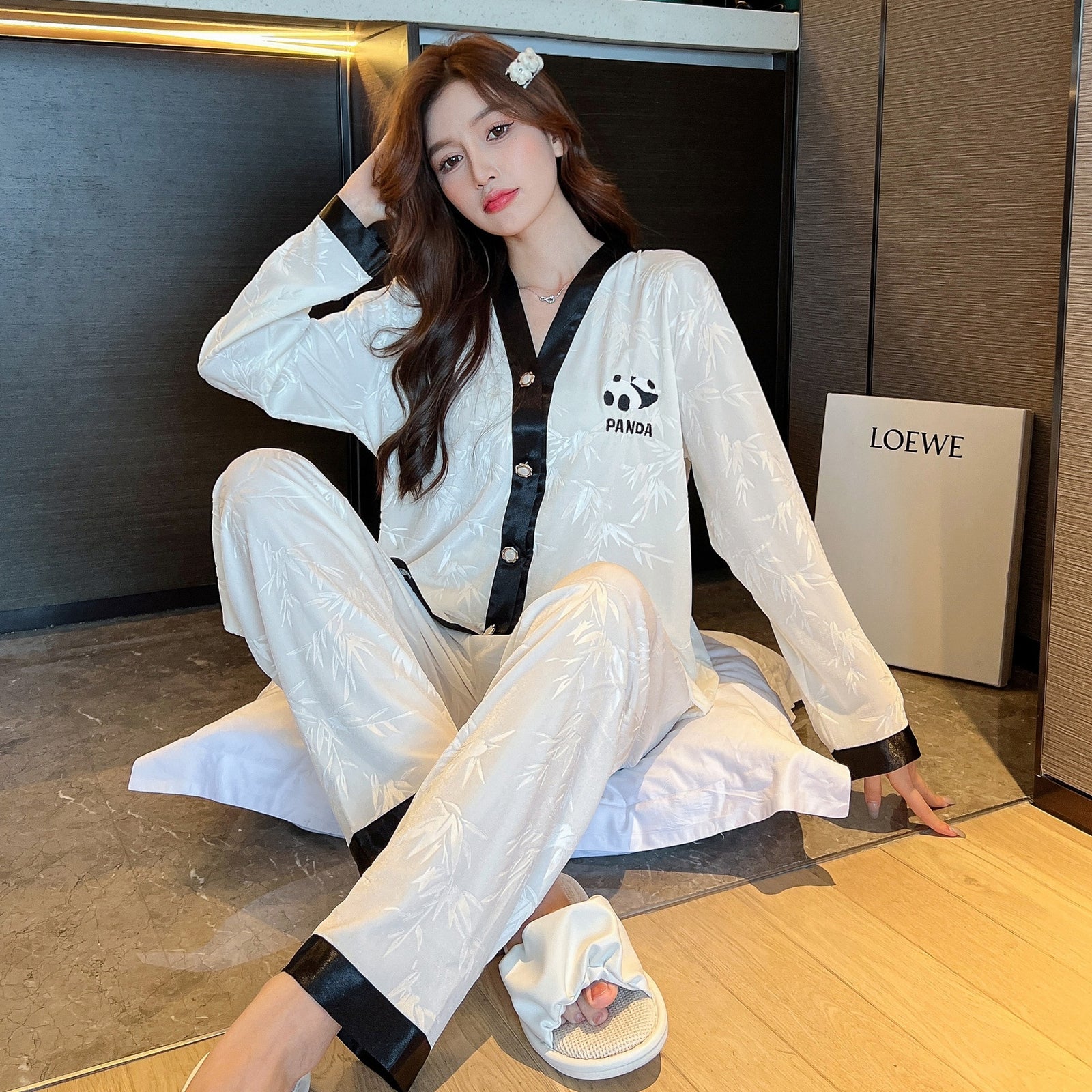 Women's Pajamas Set Velvet Panda and Bamboo Pattern Sleepwear Casual Homewear V Neck Nightwear Pyjama Femme Petite