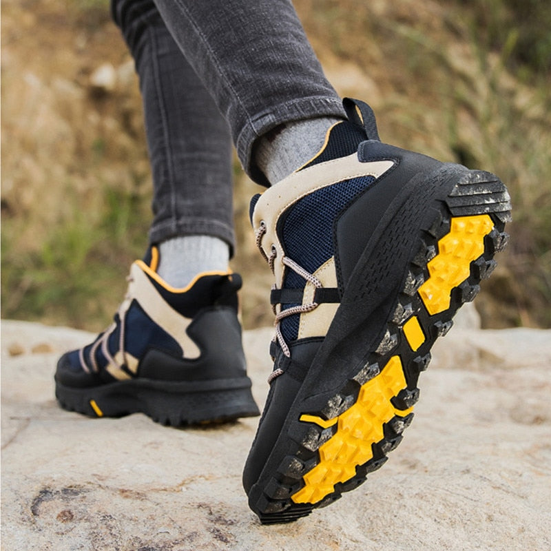 Brand Winter Men's Ankle Boots Outdoors Non- Slip Rubber Men's Hiking Boots Fashion Men Sneakers Lace-up Men Casual Work Boots