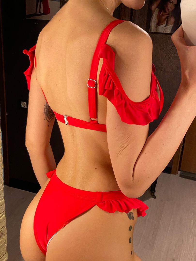 Sexy Off Shoulder Ruffled Bikini Female Swimsuit Women Swimwear Two-pieces Bikini set Bather Bathing Suit Swim Lady V2701