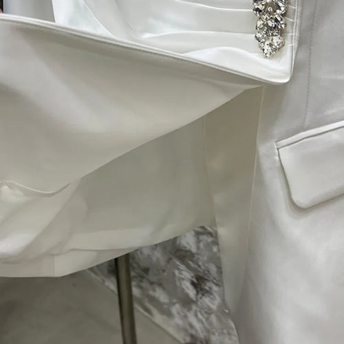 Load image into Gallery viewer, Minimalist Blazers For Women Notched Collar Long Sleeve Patchwork Slim Folds Spliced Pocket Blazer Female Fashion
