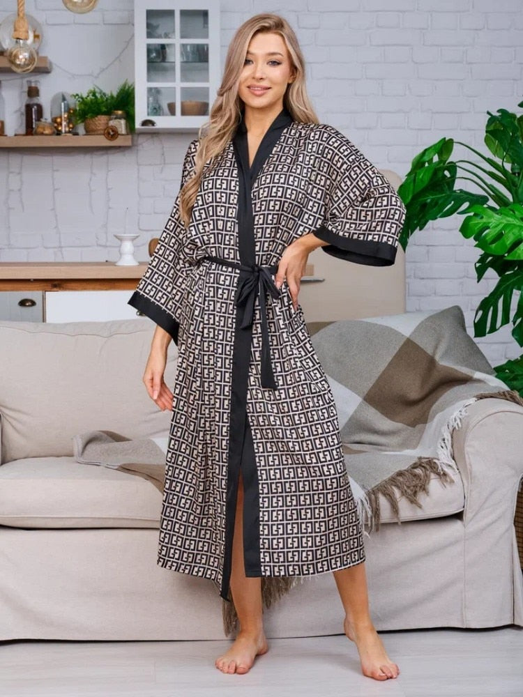 Spring Autumn Pajamas Women's Ice Silk Long-sleeved Cardigan Robe Female Casual Home Clothes Fashion Sexy Night-robe