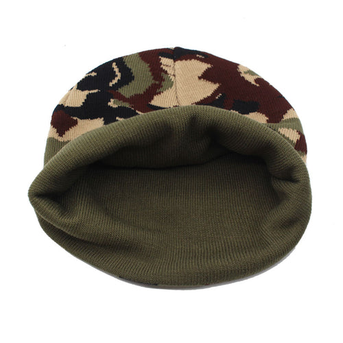 Load image into Gallery viewer, Camouflage Knitted Hat Men Beanie Women Winter Hats For Men Bonnet Knit Caps Autumn Hat Women Warm New Gorros Skullies Beanies
