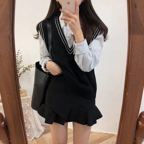Load image into Gallery viewer, Autumn Winter Women Knitted Sweater Sleeveless Vest
