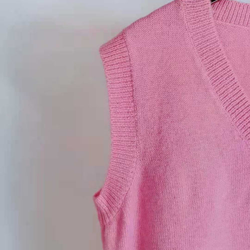 Load image into Gallery viewer, V neck Girls Pullover Autumn Winter Pink Knitted Sweaters Sleeveless Vest
