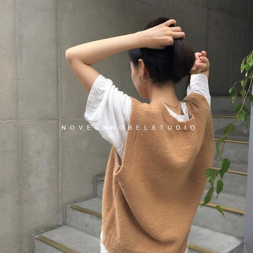 Load image into Gallery viewer, V neck Girls Pullover Autumn Winter Pink Knitted Sweaters Sleeveless Vest
