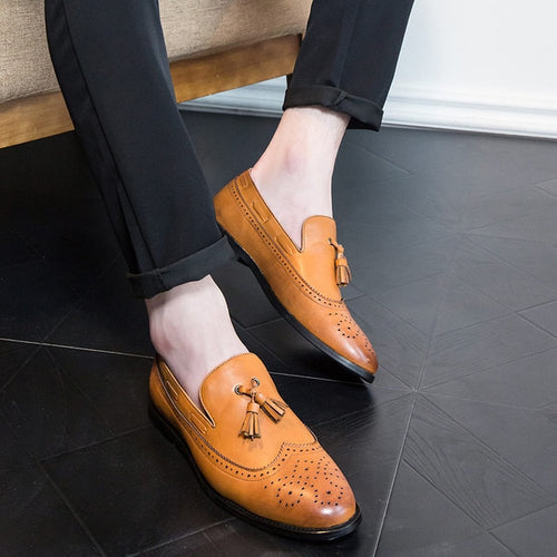 Load image into Gallery viewer, Fashion PU Leather Round Toe Bullock Oxfords Shoes-men-wanahavit-Yellow-5.5-wanahavit
